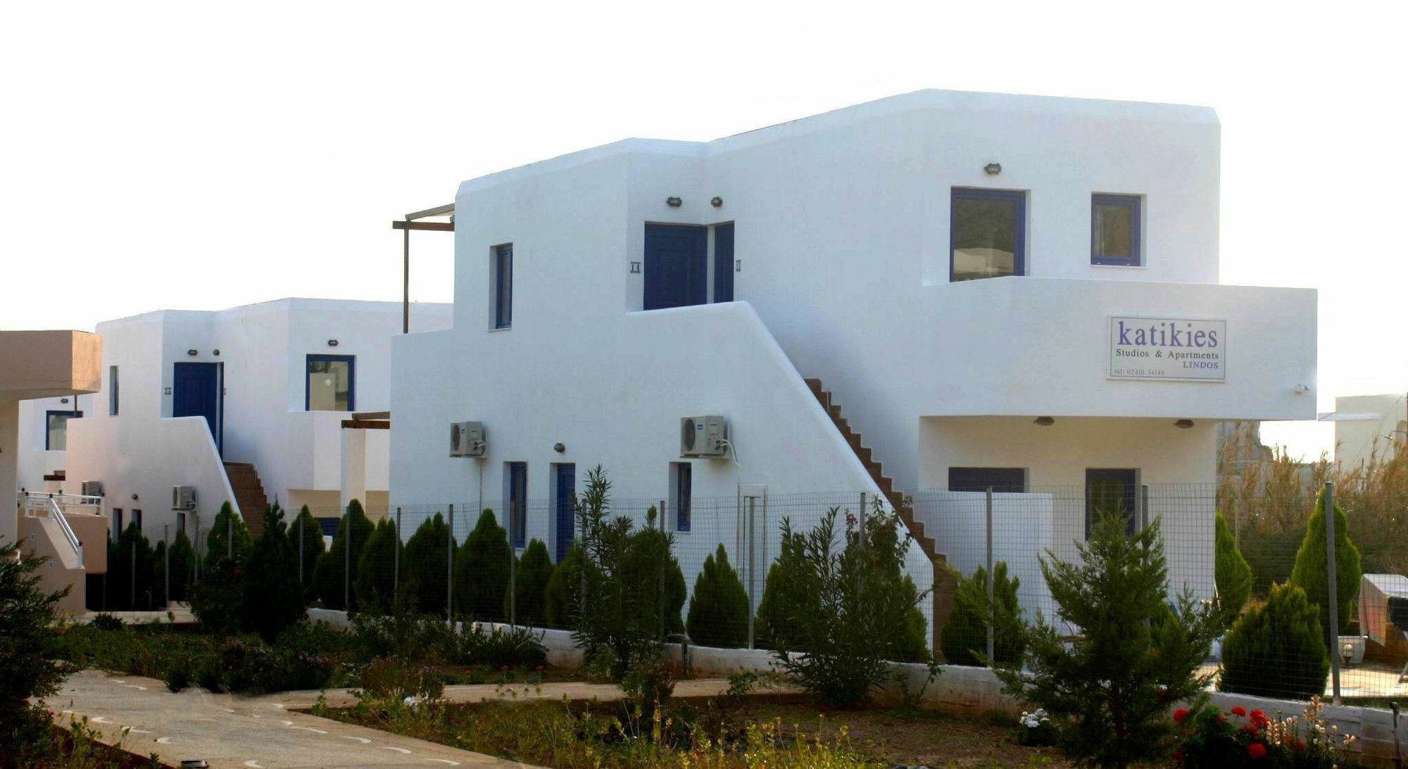 לרדוס Katikies Studios & Apartments מראה חיצוני תמונה